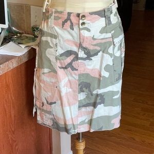 Rothco Pink and Green Camo Skirt in Size M, Preowned